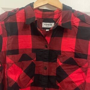 Express Woman’s”Boyfriend”Red & Black Buffalo Plaid Long Sleeve Button-Up Shirt
